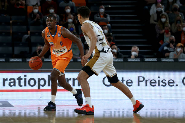 在绿茵场上 在绿茵场上