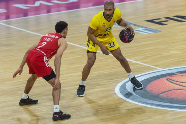 强队时的防 强队时的防